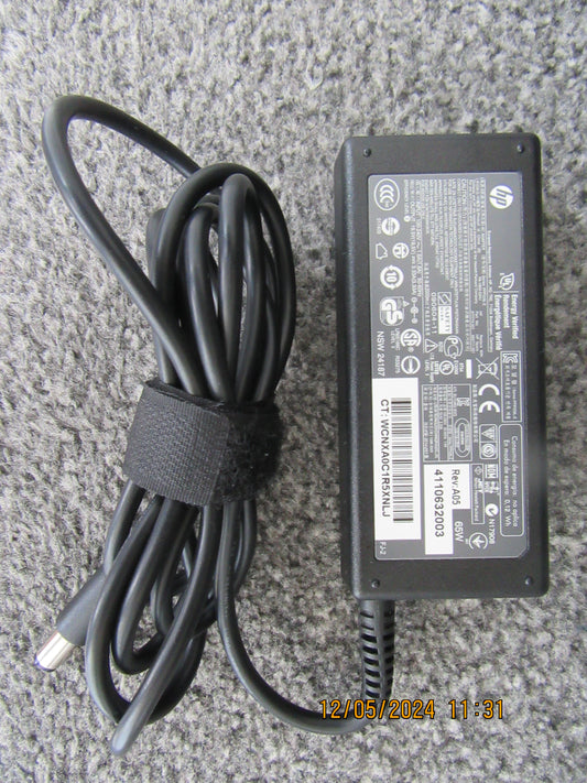 HP LAPTOP CHARGER 18.5V-19.5V - 3.33A 65W