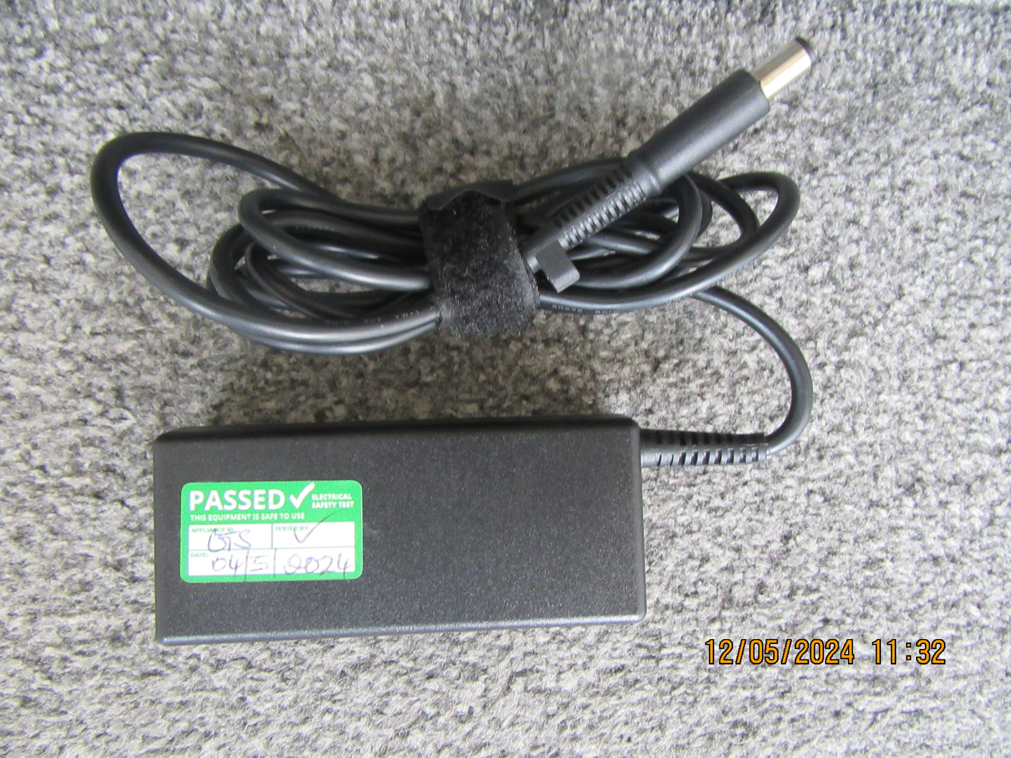 HP LAPTOP CHARGER 18.5V-19.5V - 3.33A 65W