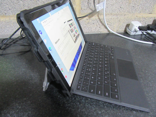MicroSoft Surface Pro 7 i5-1035G4 5GHz 8GB 128GB SSD 12" Touch Screen Grade A